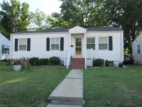 565 Ashton Ave, Franklin, VA 23851
