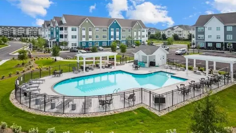 1725 Dromolin Dr #203, Virginia Beach, VA 23456