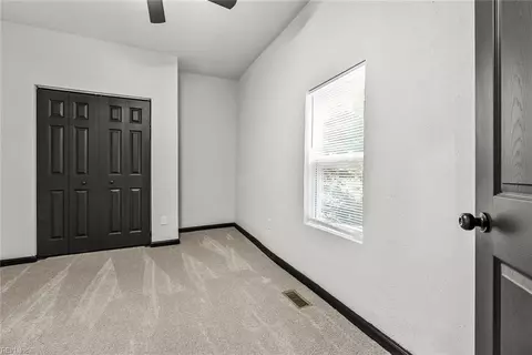 Bedroom - 724 C Ave, Norfolk, VA 23504 photo 3 of 5