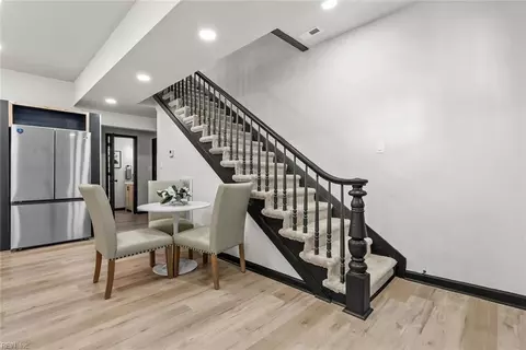 Entry Way - 724 C Ave, Norfolk, VA 23504 photo 3 of 4
