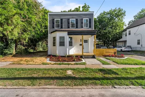 Exterior - 724 C Ave, Norfolk, VA 23504 photo 3 of 6