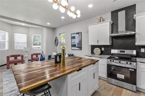Kitchen - 724 C Ave, Norfolk, VA 23504 photo 3 of 5