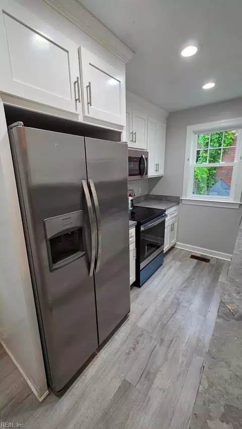 Kitchen - 130 Burns St, Hampton, VA 23669 photo 1 of 2