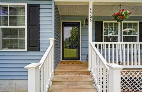 Exterior - 4568 Johns Point Rd, Gloucester, VA 23061 photo 2 of 4