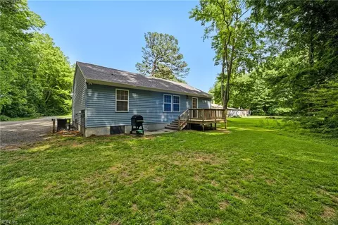 Exterior - 4568 Johns Point Rd, Gloucester, VA 23061 photo 4 of 4