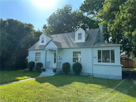 414 Fresh Meadow Rd, Norfolk, VA 23503
