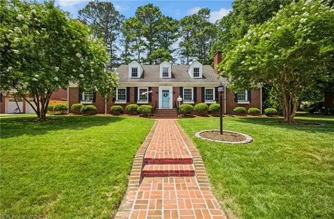 519 Jones St, Suffolk, VA 23434