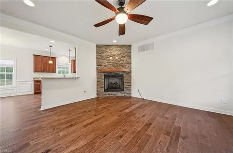 Living - 273 Collins Rd, Suffolk, VA 23438 photo 3 of 3