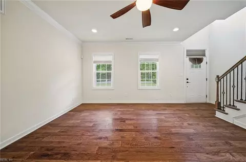 Living - 273 Collins Rd, Suffolk, VA 23438 photo 2 of 3