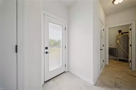 Entry Way - 273 Collins Rd, Suffolk, VA 23438 photo 5 of 7