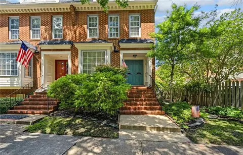 819 Botetourt Gdns, Norfolk, VA 23507
