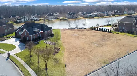 341 Scone Castle Loop, Chesapeake, VA 23322 photo 9