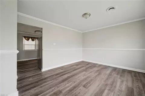Living - 18 Janet Dr, Hampton, VA 23666 photo 1 of 3