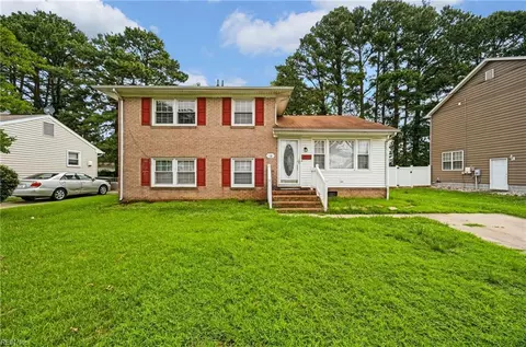 18 Janet Dr, Hampton, VA 23666