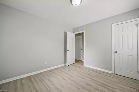 Bedroom - 18 Janet Dr, Hampton, VA 23666 photo 3 of 6
