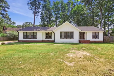 2205 Windy Pines Bnd, Virginia Beach, VA 23456