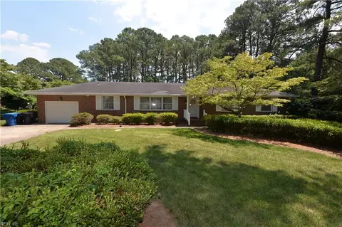 1721 N Alanton Dr #N, Virginia Beach, VA 23454