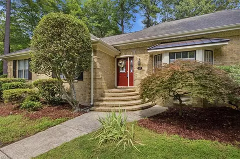 912 Upper Hastings Way, Virginia Beach, VA 23452