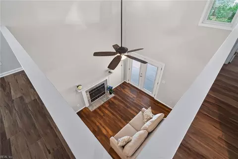 Entry Way - 91 Madison Chse Chase, Hampton, VA 23666 photo 1 of 2