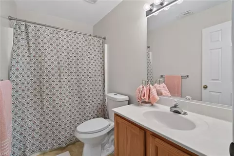 Bath - 91 Madison Chse Chase, Hampton, VA 23666 photo 1 of 3