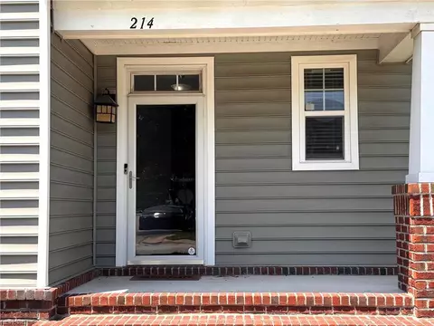 214 Harmony Dr, Portsmouth, VA 23701
