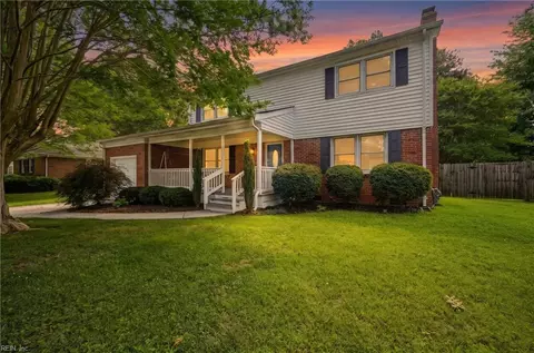 724 Yorkshire Dr, Virginia Beach, VA 23452