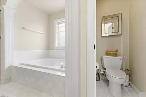 Bath - 3932 Colony Pointe Dr, Chesapeake, VA 23321 photo 8 of 8