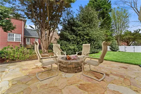 Exterior - 3932 Colony Pointe Dr, Chesapeake, VA 23321 photo 6 of 11