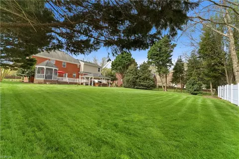 Exterior - 3932 Colony Pointe Dr, Chesapeake, VA 23321 photo 9 of 11