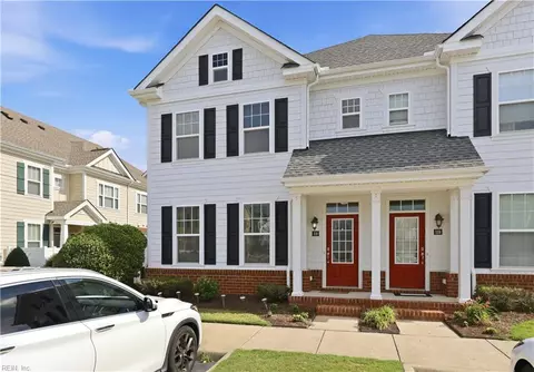 3110 Barred Owl Ln, Chesapeake, VA 23323