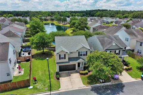 4163 River Breeze Cir, Chesapeake, VA 23321