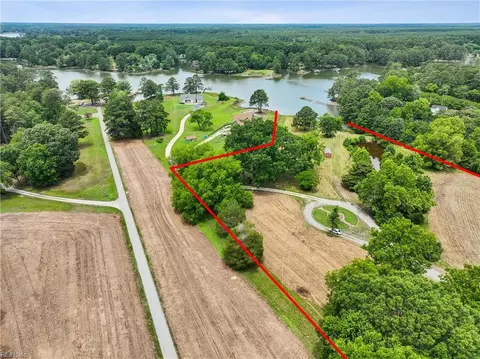1458 New Point Comfort Hwy, Mathews County, VA 23109