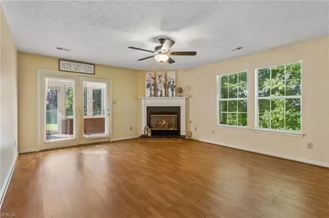 Living - 2 Stella June Ln, Hampton, VA 23666 photo 1 of 3