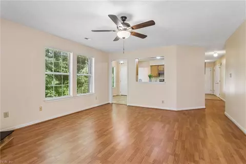 Living - 2 Stella June Ln, Hampton, VA 23666 photo 3 of 3