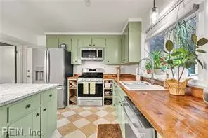 Kitchen - 200 Antietam Ct, Hampton, VA 23669 photo 2 of 2