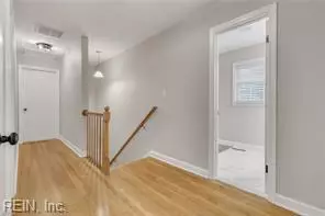 Entry Way - 200 Antietam Ct, Hampton, VA 23669 photo 6 of 6