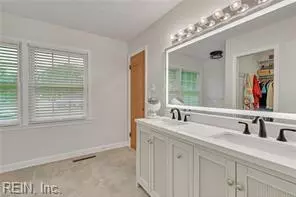 Bath - 200 Antietam Ct, Hampton, VA 23669 photo 1 of 4