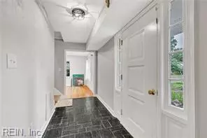 Entry Way - 200 Antietam Ct, Hampton, VA 23669 photo 1 of 6