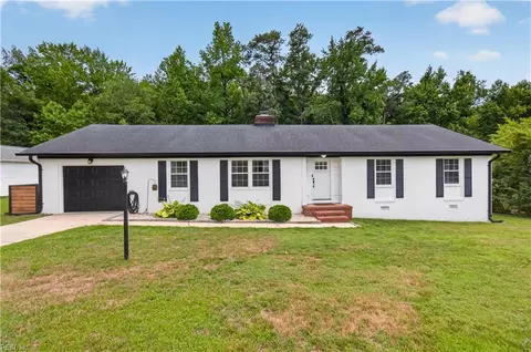 1621 Ronald Dr, Suffolk, VA 23434