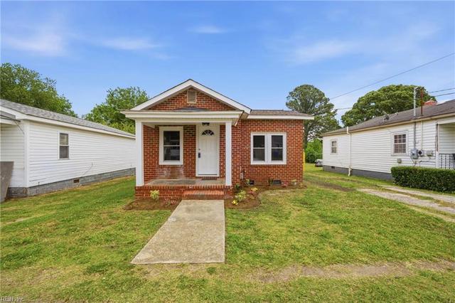 302 N 5th Street St, Suffolk, VA 23434