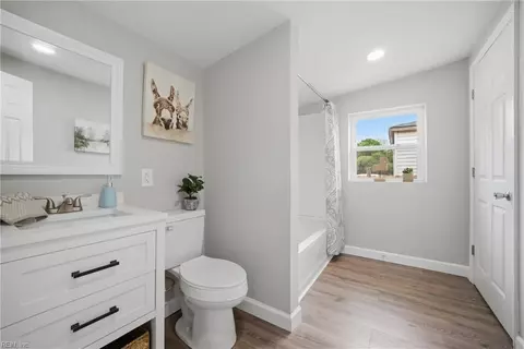 Bath - 302 N 5th St, Suffolk, VA 23434 photo 1 of 1
