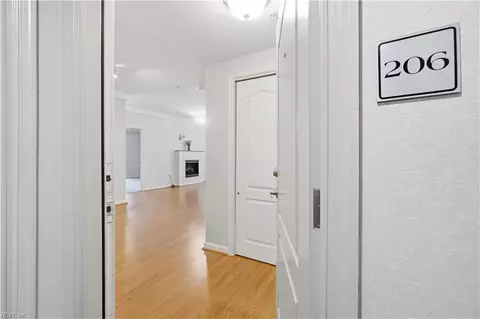 249 W Freemason St #206, Norfolk, VA 23510