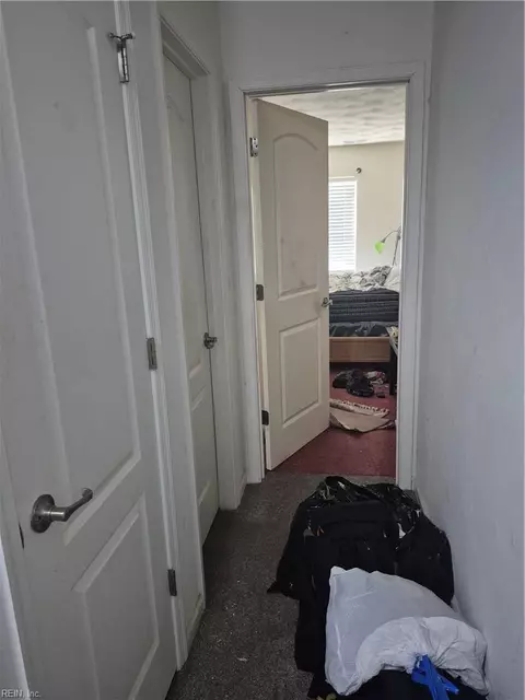 Entry Way - 22 Frazier Ct, Hampton, VA 23666 photo 4 of 4
