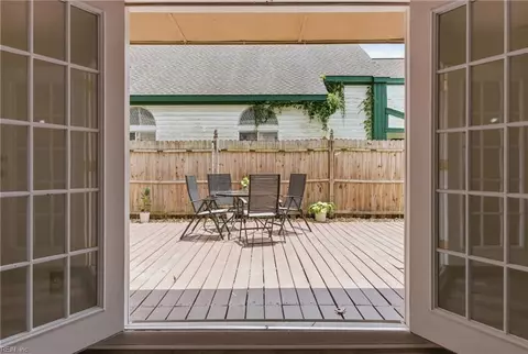 2044 Chicory St, Virginia Beach, VA 23453