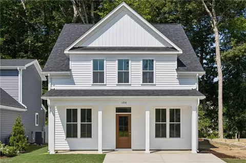 104 Blue Crab Pt, Poquoson, VA 23662