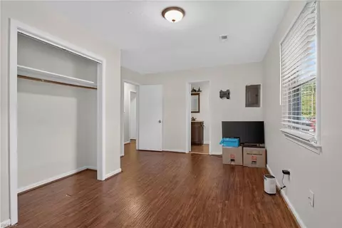 Bedroom - 120 Downes St, Hampton, VA 23663 photo 2 of 6