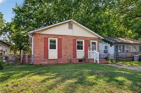 Exterior - 120 Downes St, Hampton, VA 23663 photo 5 of 5