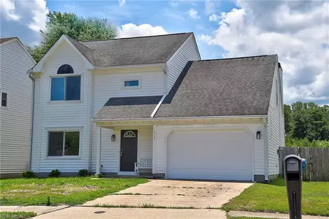 2133 Weybridge Dr, Virginia Beach, VA 23454