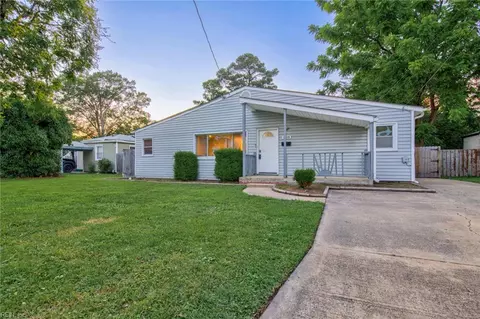 428 Draper Dr, Norfolk, VA 23505