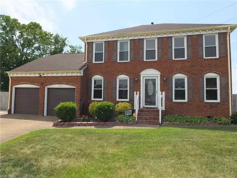 3245 Glastonbury Dr, Virginia Beach, VA 23453